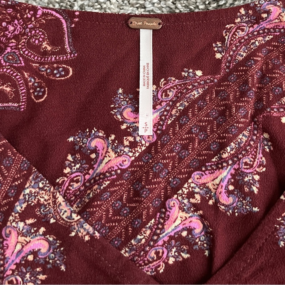 Free People Paisley Balloon Sleeve Burgundy Boho Tunic - Picture 4 of 5